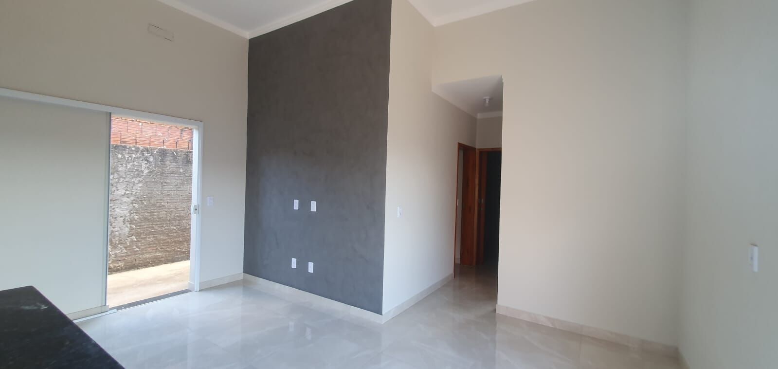 Casa à venda com 2 quartos, 60m² - Foto 3