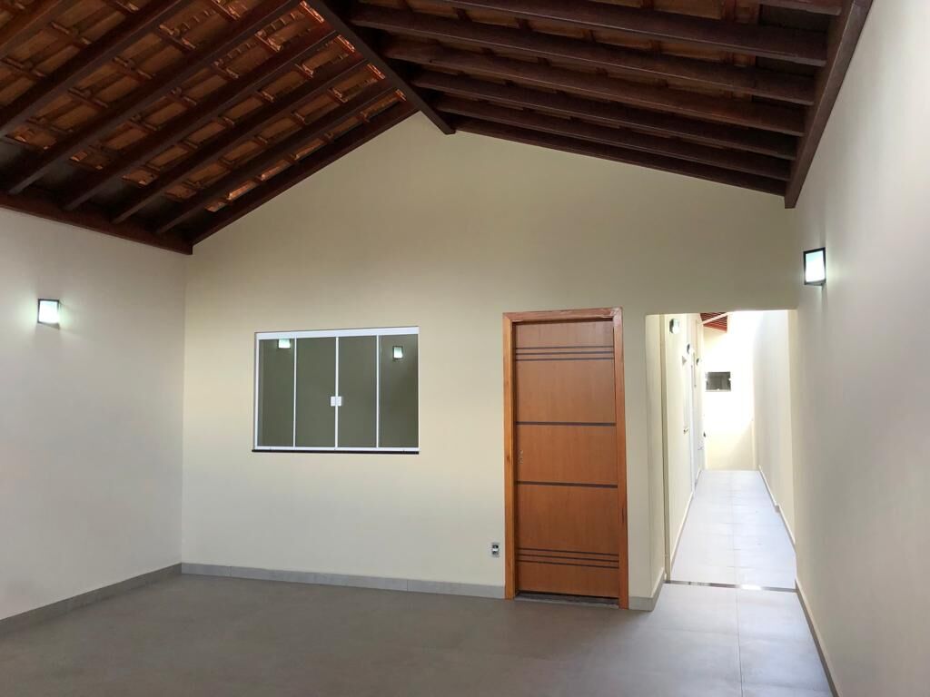 Casa à venda com 3 quartos, 160m² - Foto 2