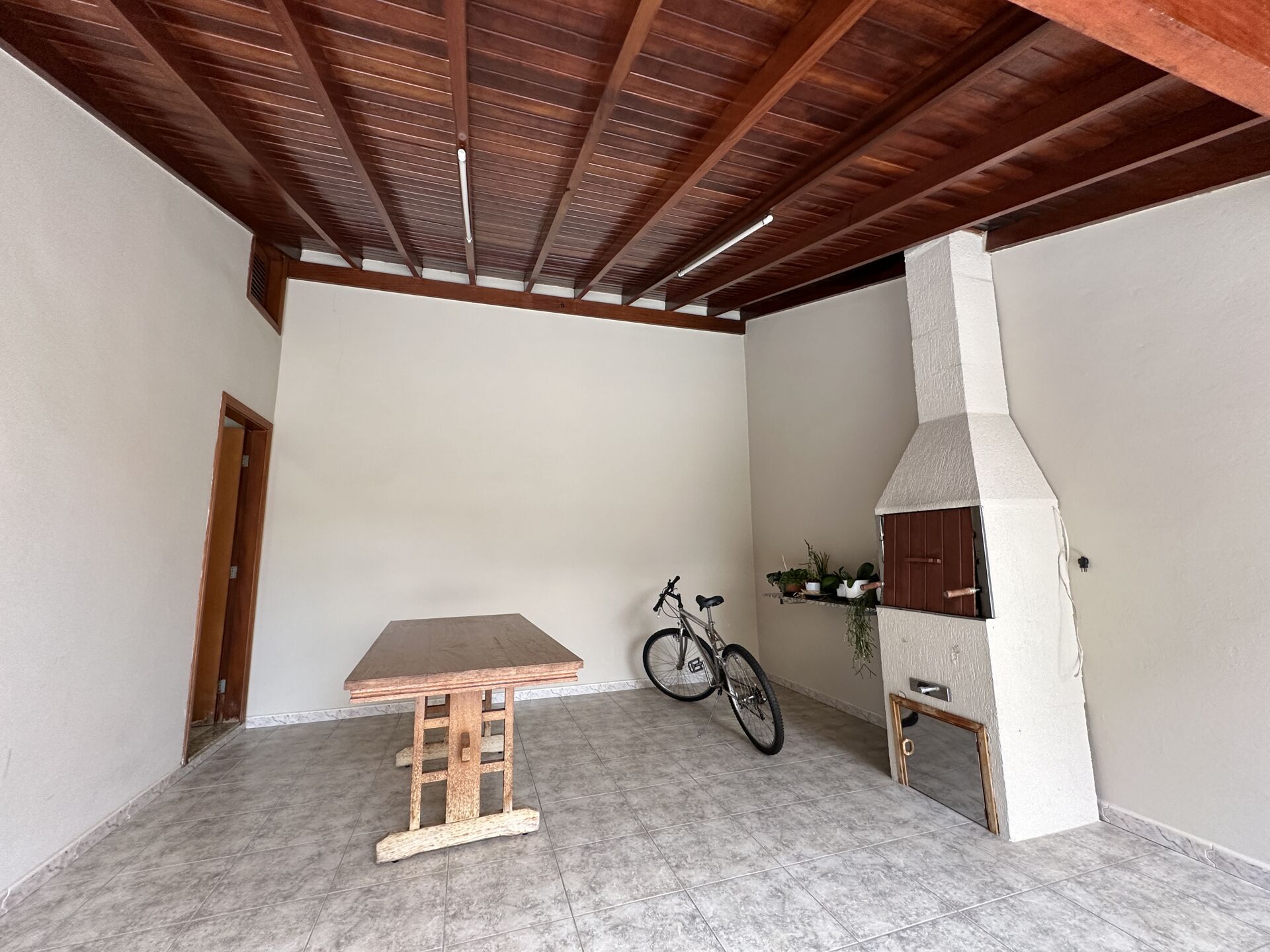 Casa à venda com 4 quartos, 370m² - Foto 26