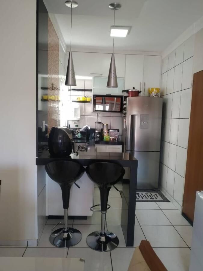 Apartamento à venda com 2 quartos, 62m² - Foto 2