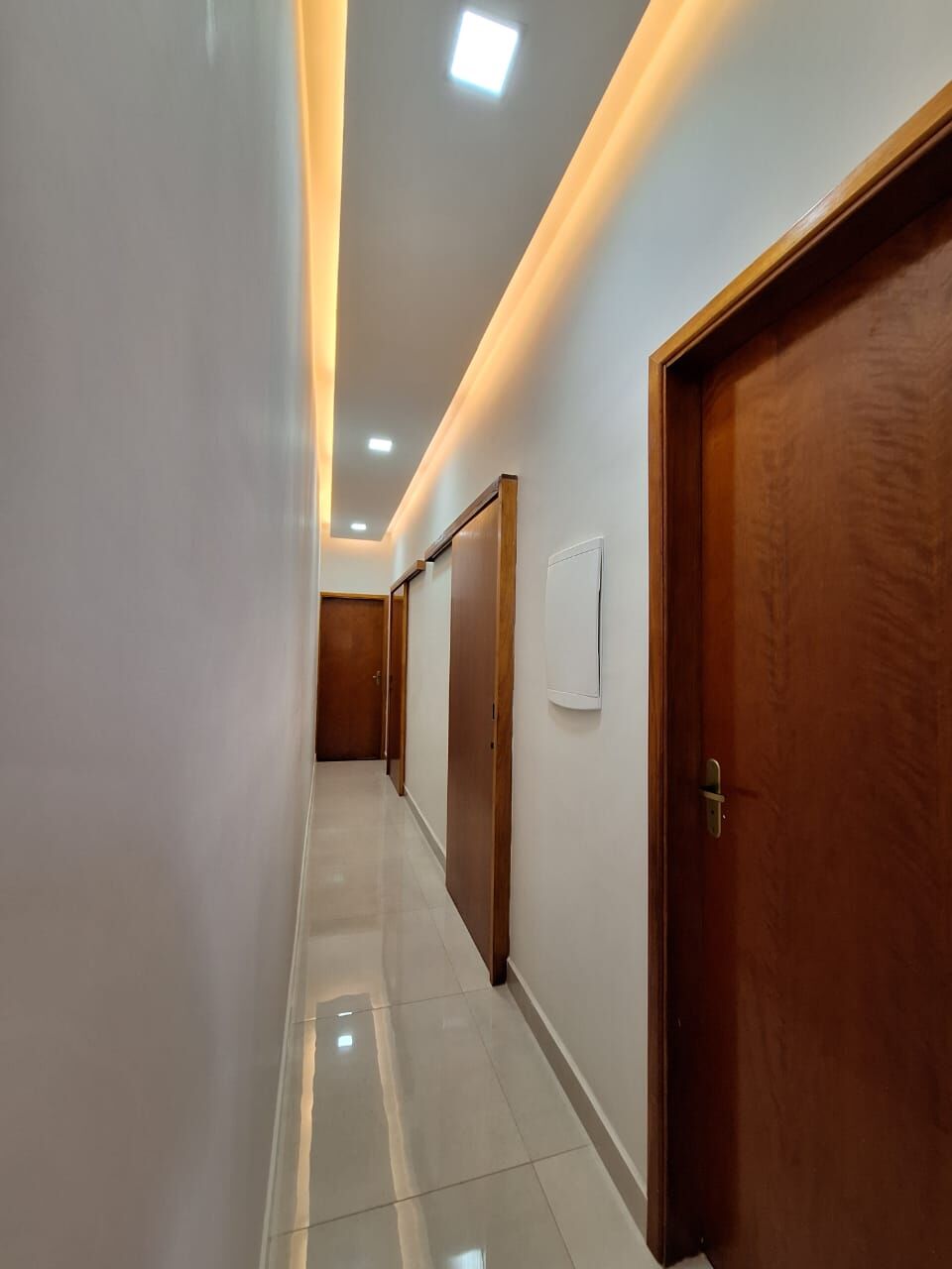 Casa à venda com 3 quartos, 127m² - Foto 11