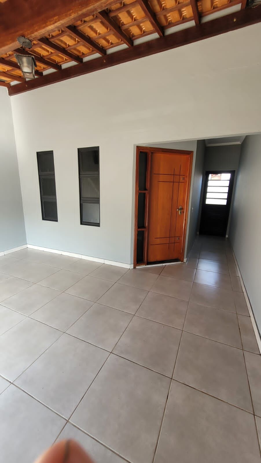 Casa à venda com 2 quartos, 103m² - Foto 2