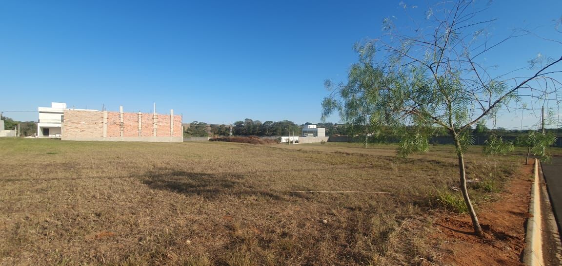 Terreno à venda, 360m² - Foto 1