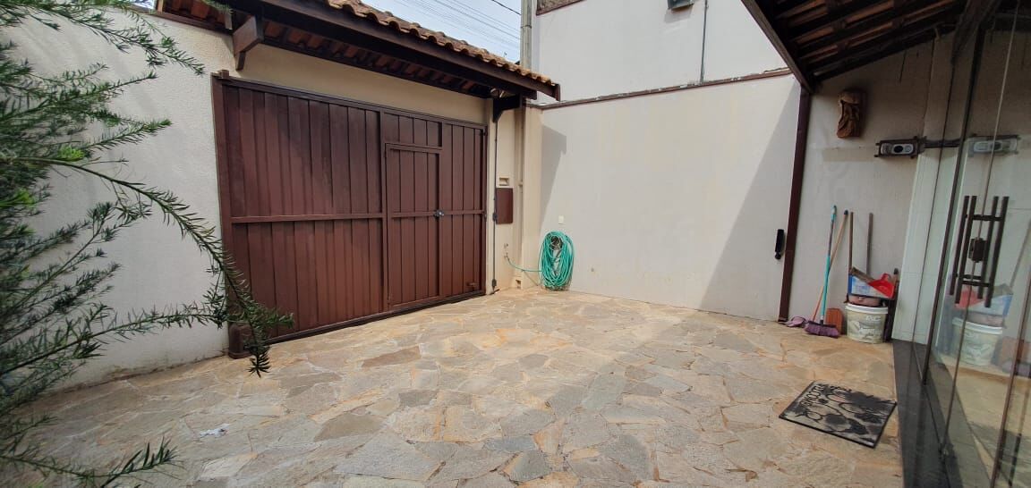 Casa à venda com 1 quarto, 110m² - Foto 5