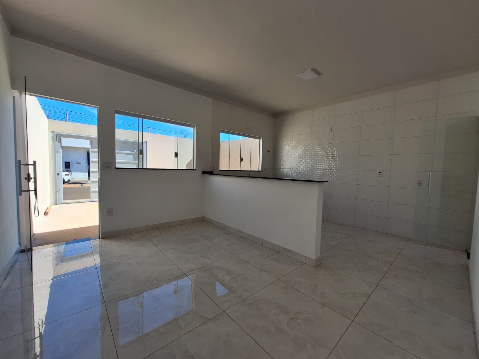 Casa à venda com 2 quartos, 70m² - Foto 5