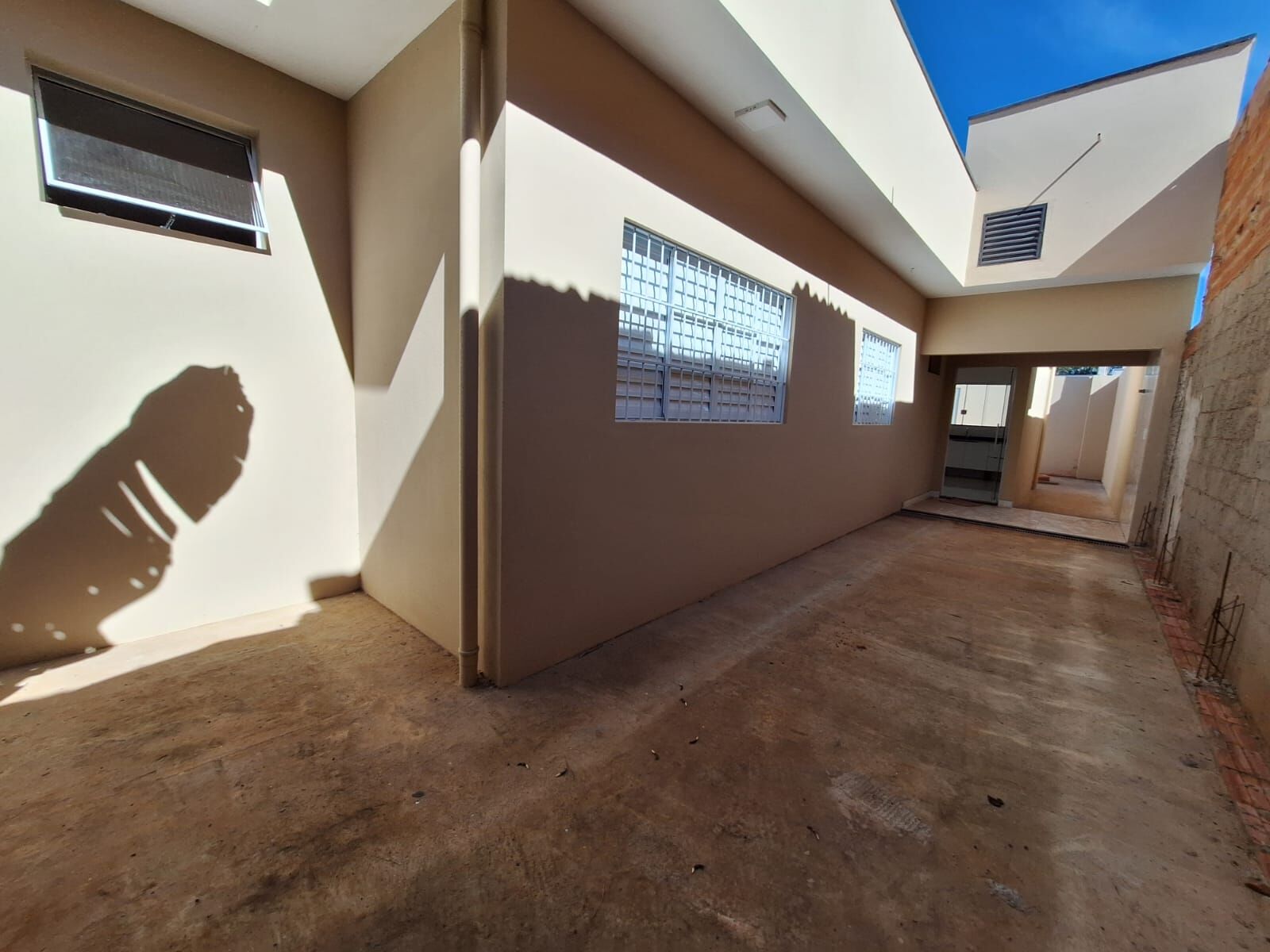 Casa à venda com 2 quartos, 70m² - Foto 13