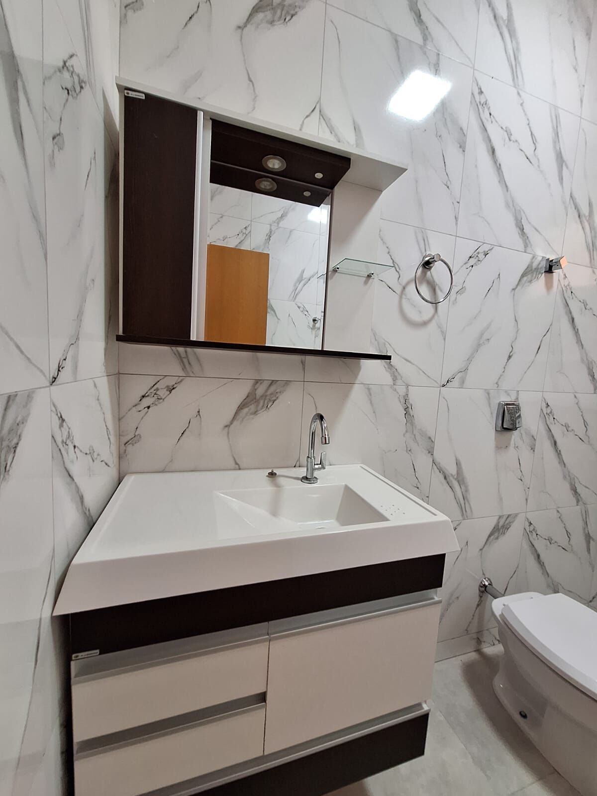 Casa à venda com 2 quartos, 70m² - Foto 8