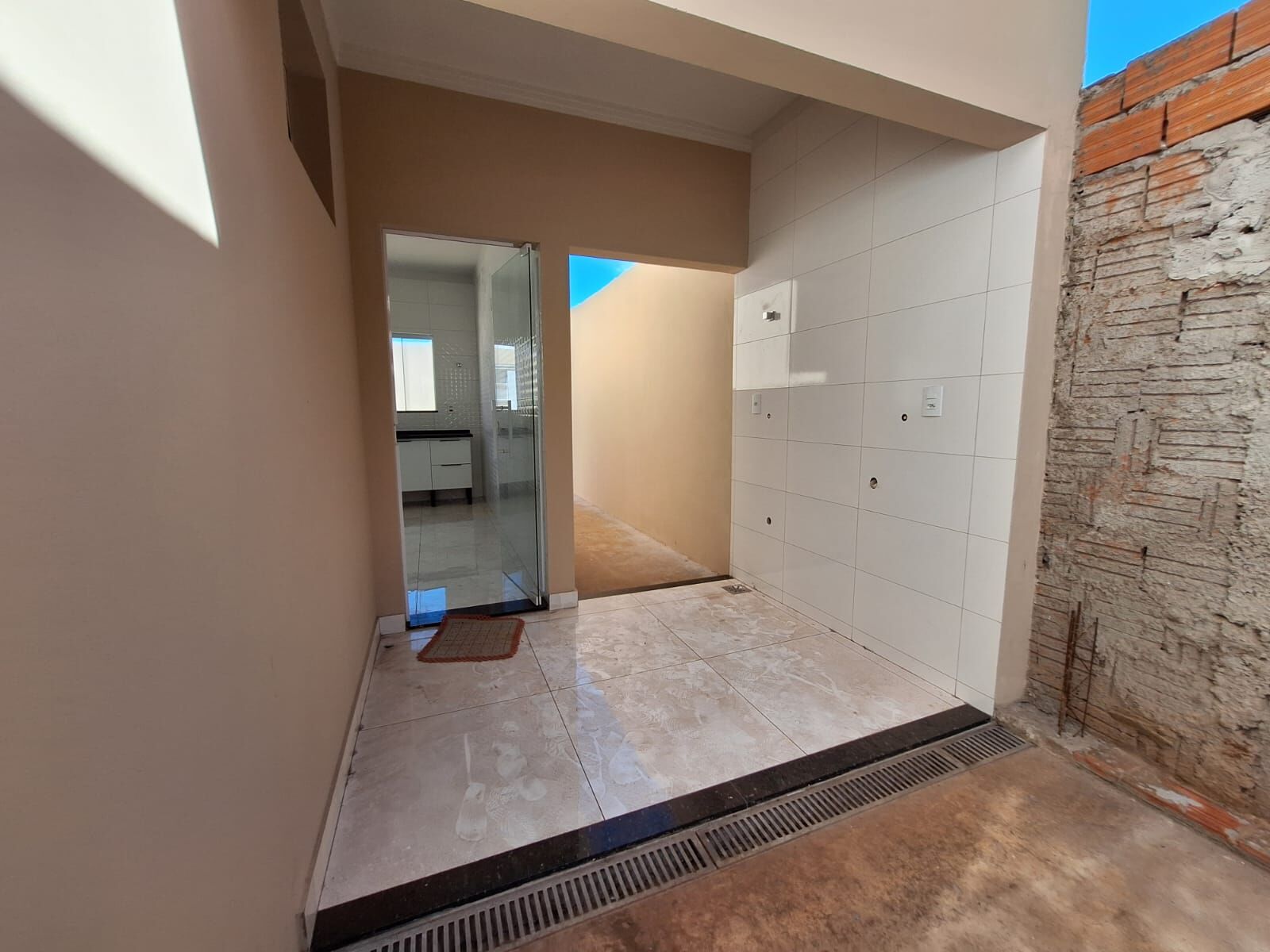 Casa à venda com 2 quartos, 70m² - Foto 12