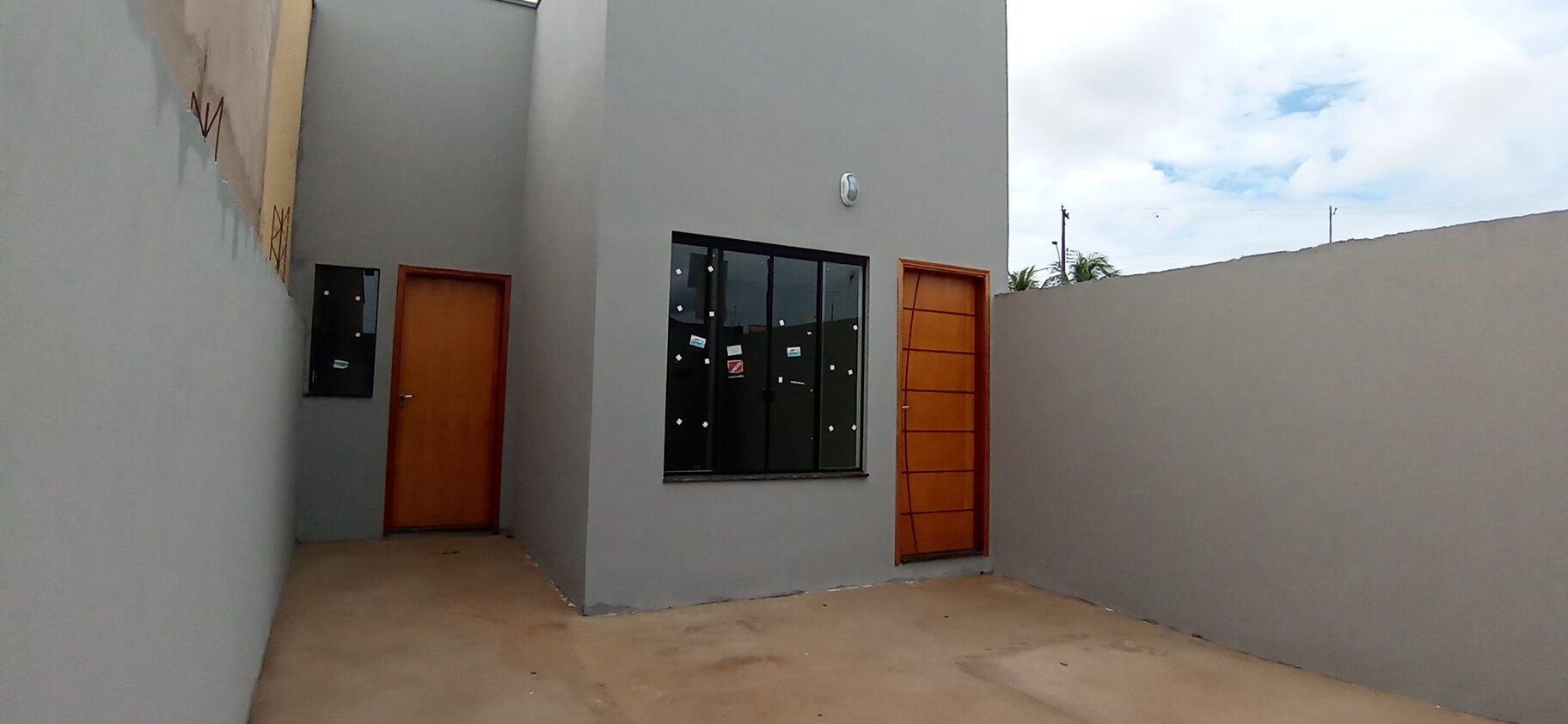 Casa à venda com 2 quartos, 60m² - Foto 2