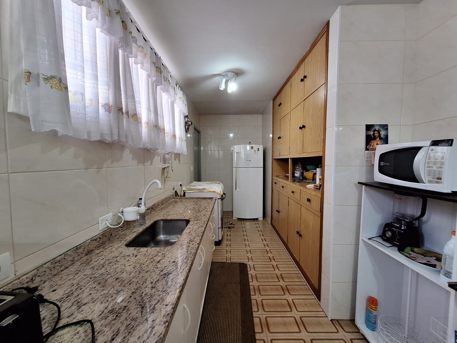 Casa à venda com 5 quartos, 198m² - Foto 9
