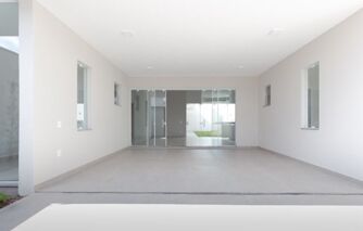 Casa à venda com 3 quartos, 160m² - Foto 3