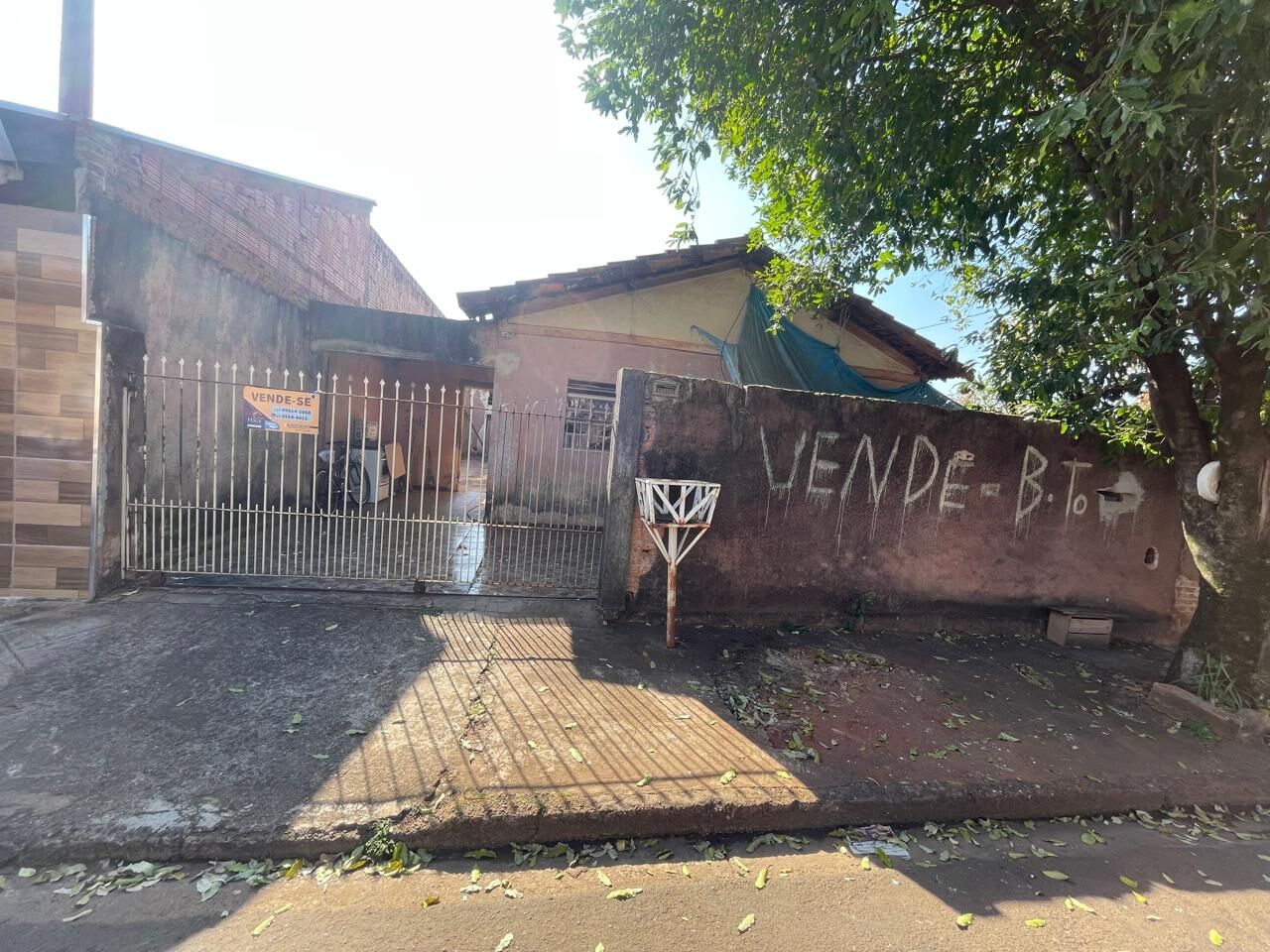 Casa à venda com 3 quartos, 192m² - Foto 1