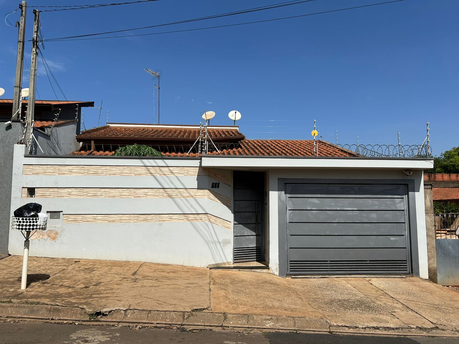 Casa, 3 quartos, 180 m² - Foto 1