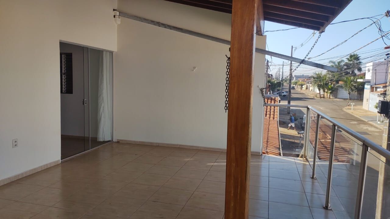 Sobrado à venda com 2 quartos, 308m² - Foto 3