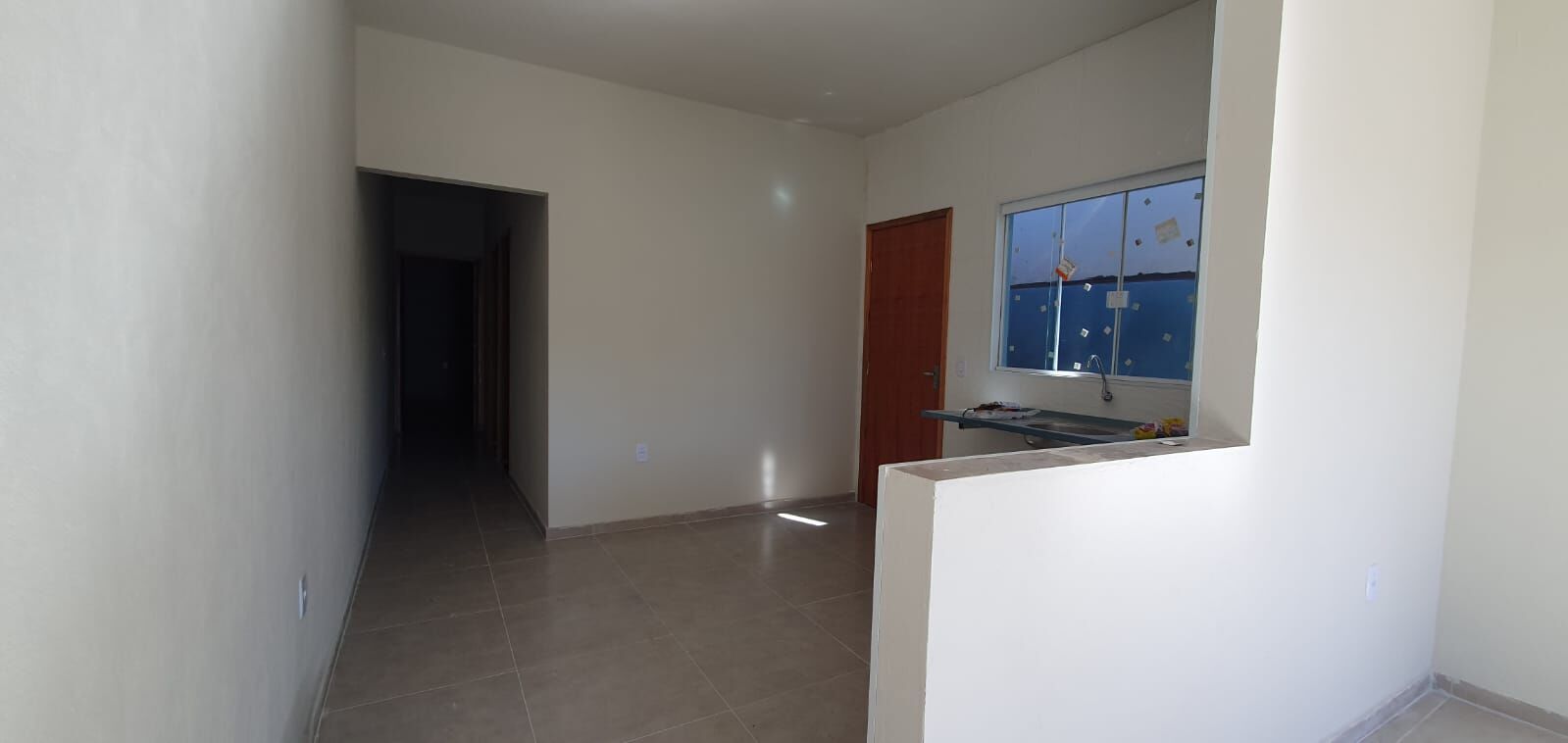 Casa à venda com 2 quartos, 60m² - Foto 4