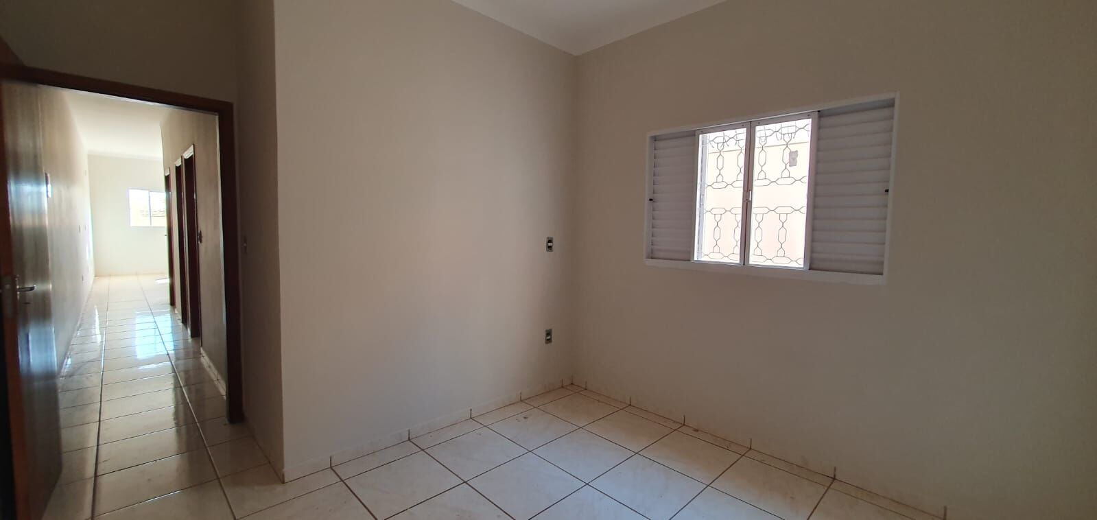 Casa à venda com 2 quartos, 60m² - Foto 5