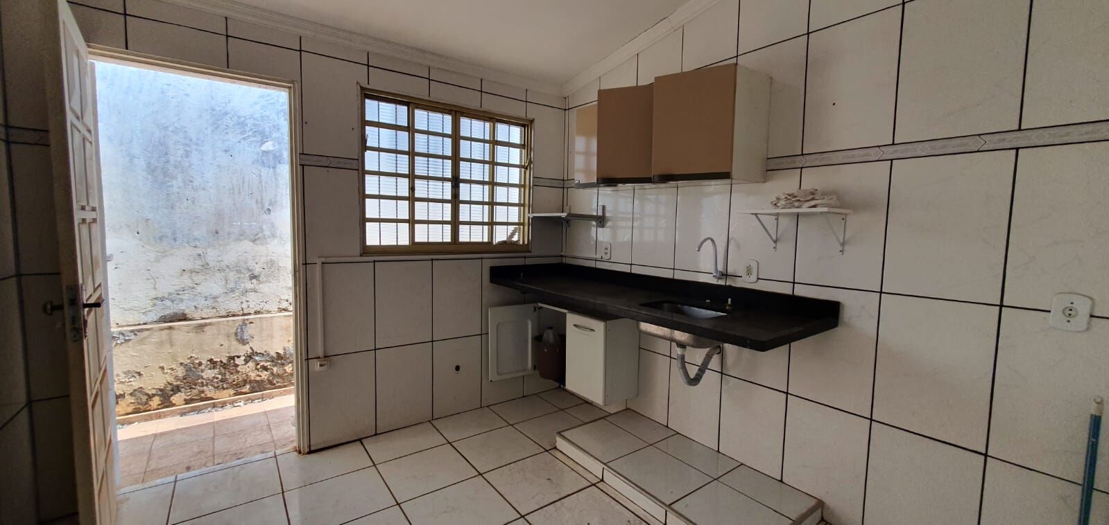 Casa à venda com 4 quartos, 134m² - Foto 4