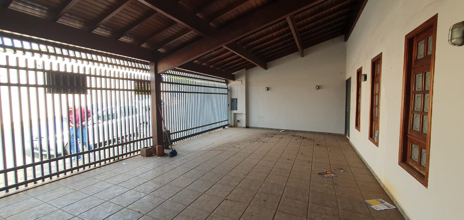 Casa à venda com 4 quartos, 134m² - Foto 1