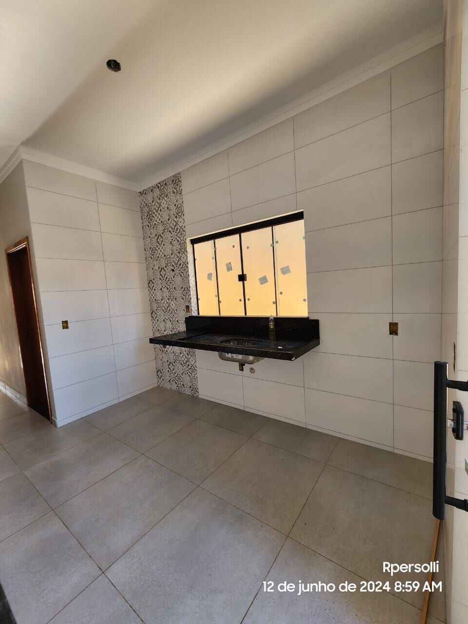 Casa à venda com 3 quartos, 74m² - Foto 4