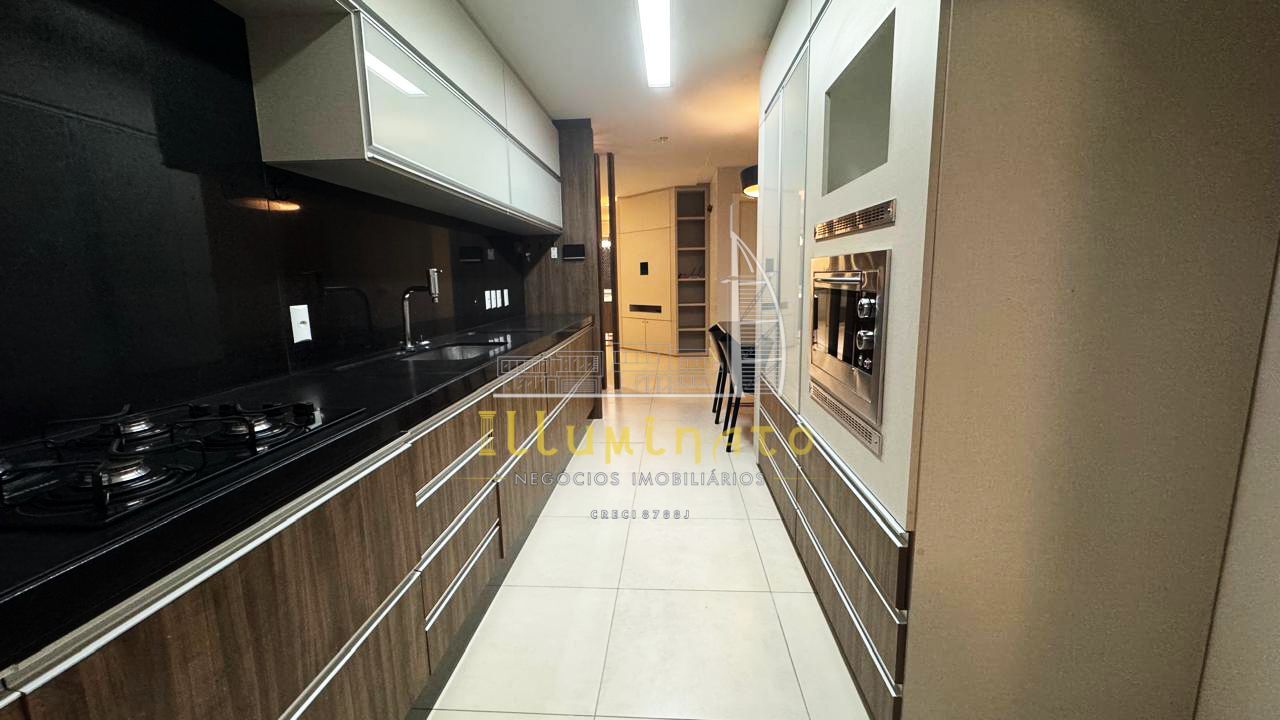 Apartamento à venda com 3 quartos, 140m² - Foto 8