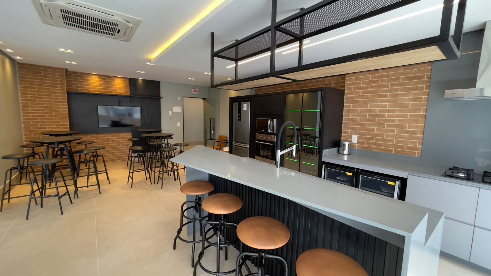 Apartamento à venda com 1 quarto, 32m² - Foto 19