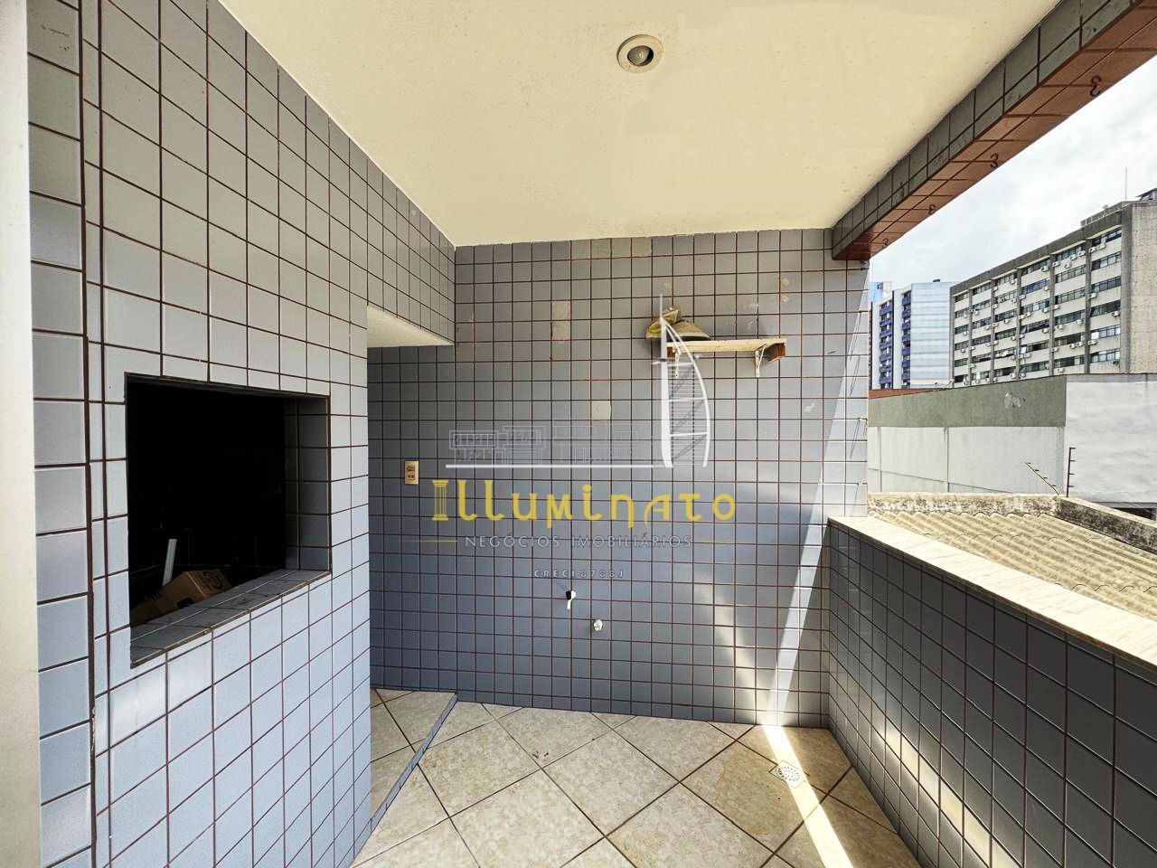 Apartamento à venda com 2 quartos, 72m² - Foto 4