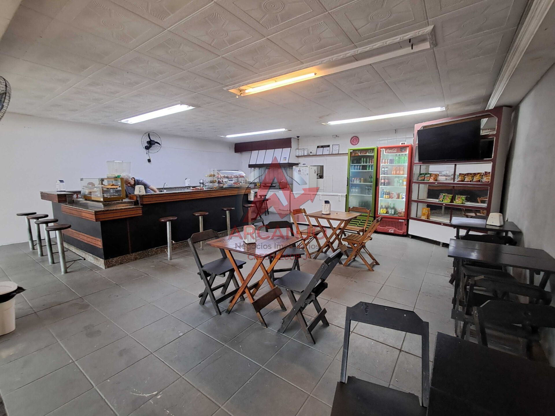 Loja-Salão, 300 m² - Foto 1