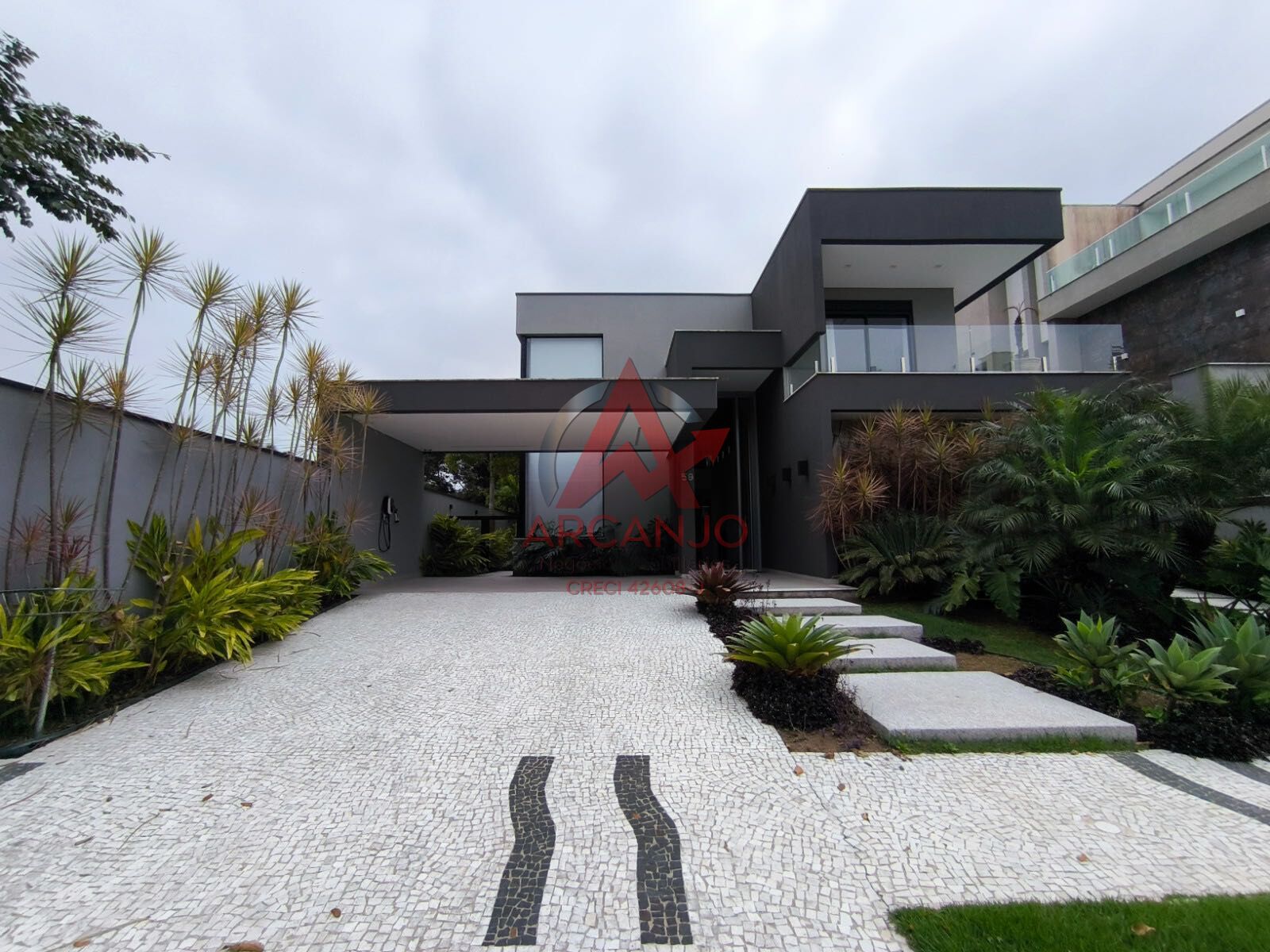 Casa, 6 quartos, 492 m² - Foto 1