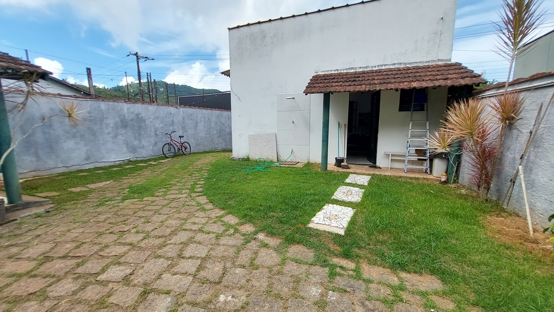 Casa, 4 quartos, 215 m² - Foto 3