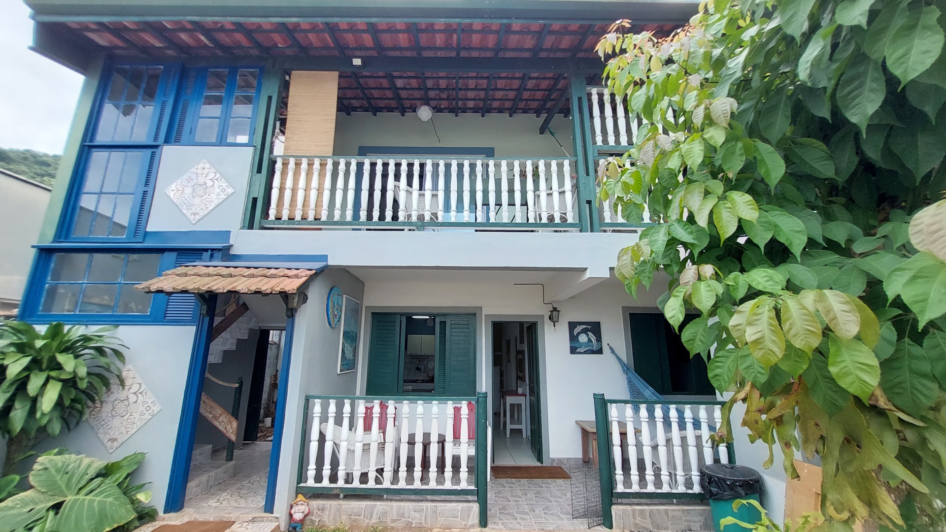 Casa, 4 quartos, 215 m² - Foto 1