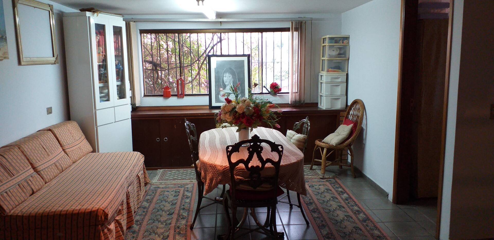 Casa, 4 quartos, 260 m² - Foto 1