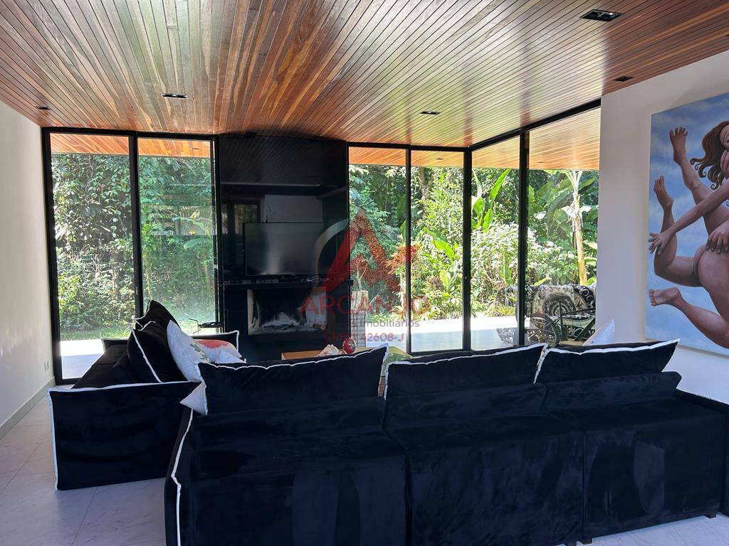 Casa, 3 quartos, 315 m² - Foto 23