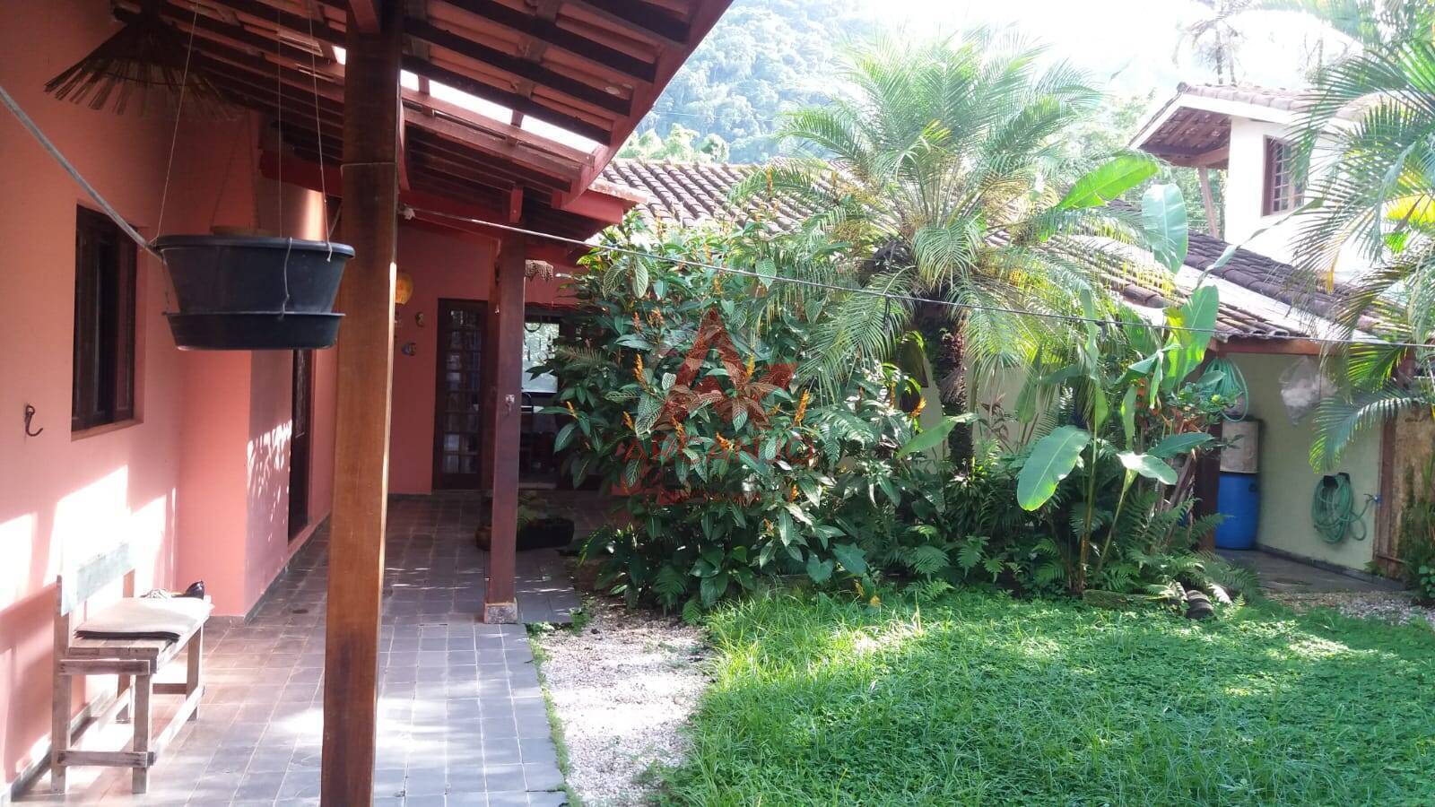 Casa, 3 quartos, 373 m² - Foto 1