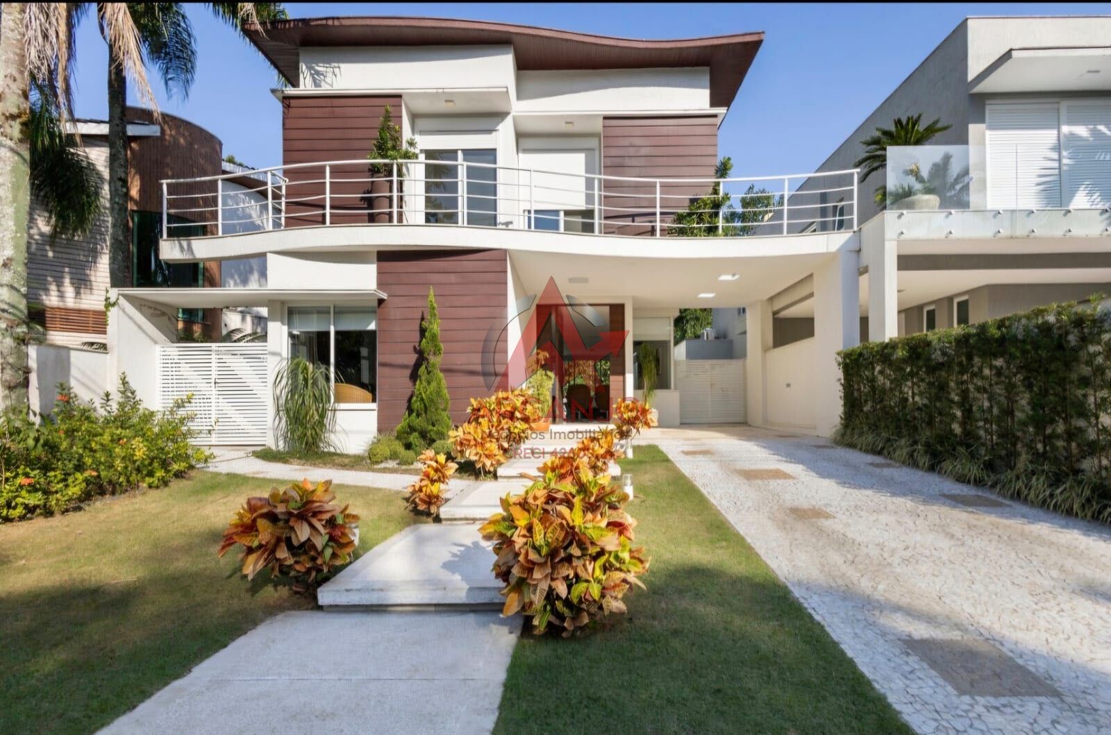 Casa, 6 quartos, 326 m² - Foto 3