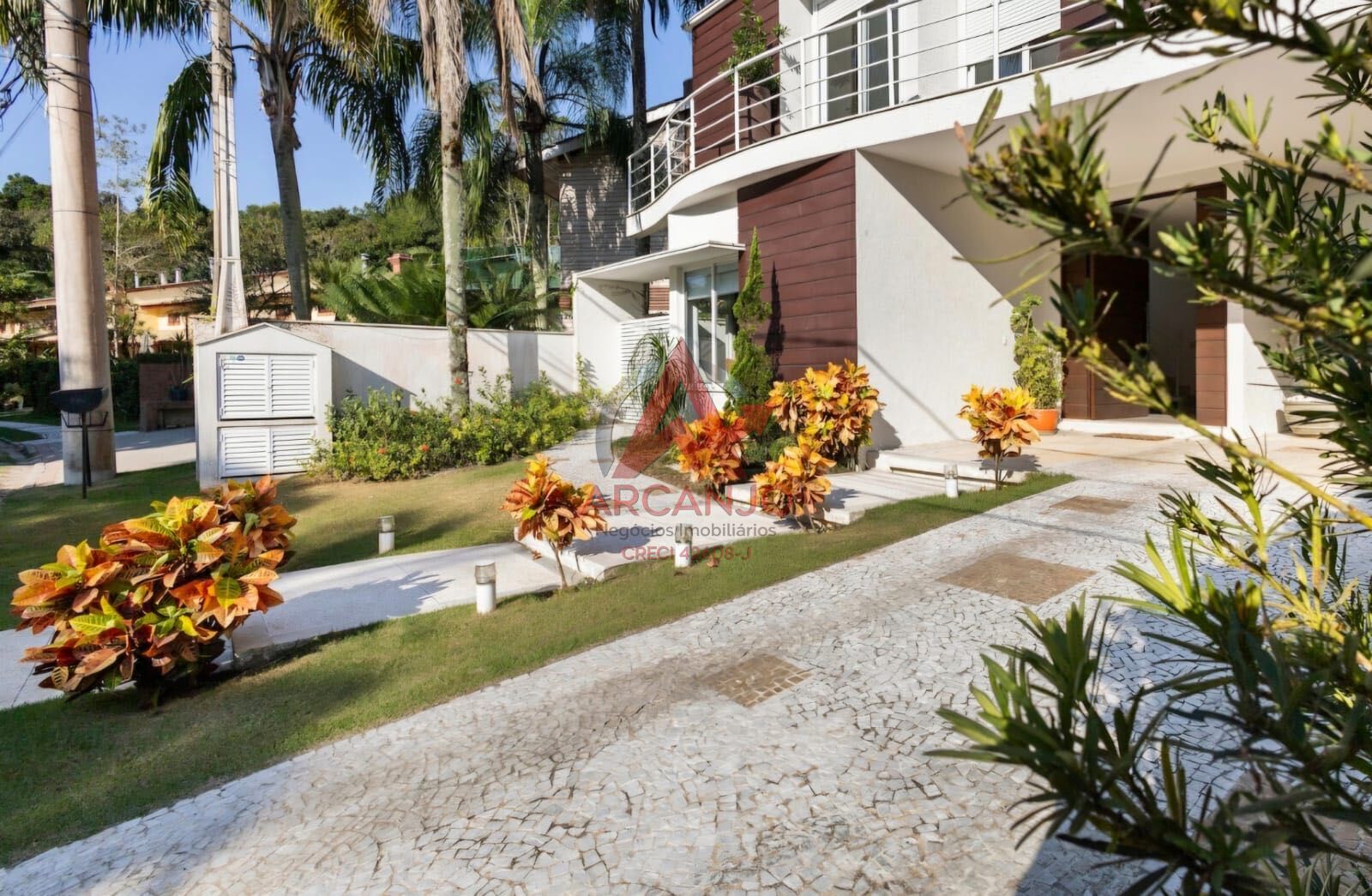 Casa, 6 quartos, 326 m² - Foto 4