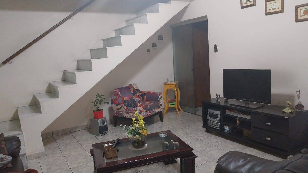 Sobrado, 8 quartos, 370 m² - Foto 37