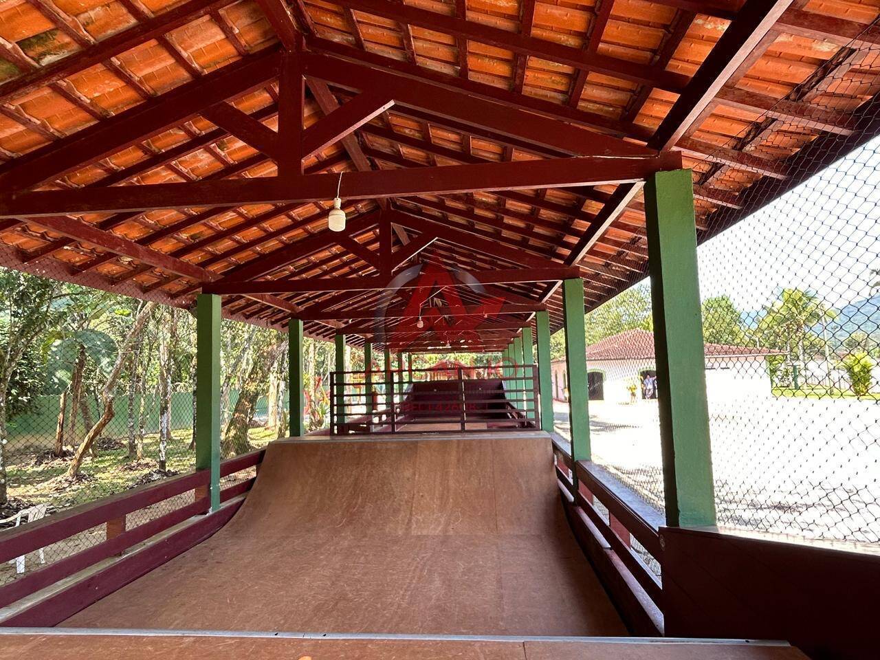 Casa, 4 quartos, 302 m² - Foto 44