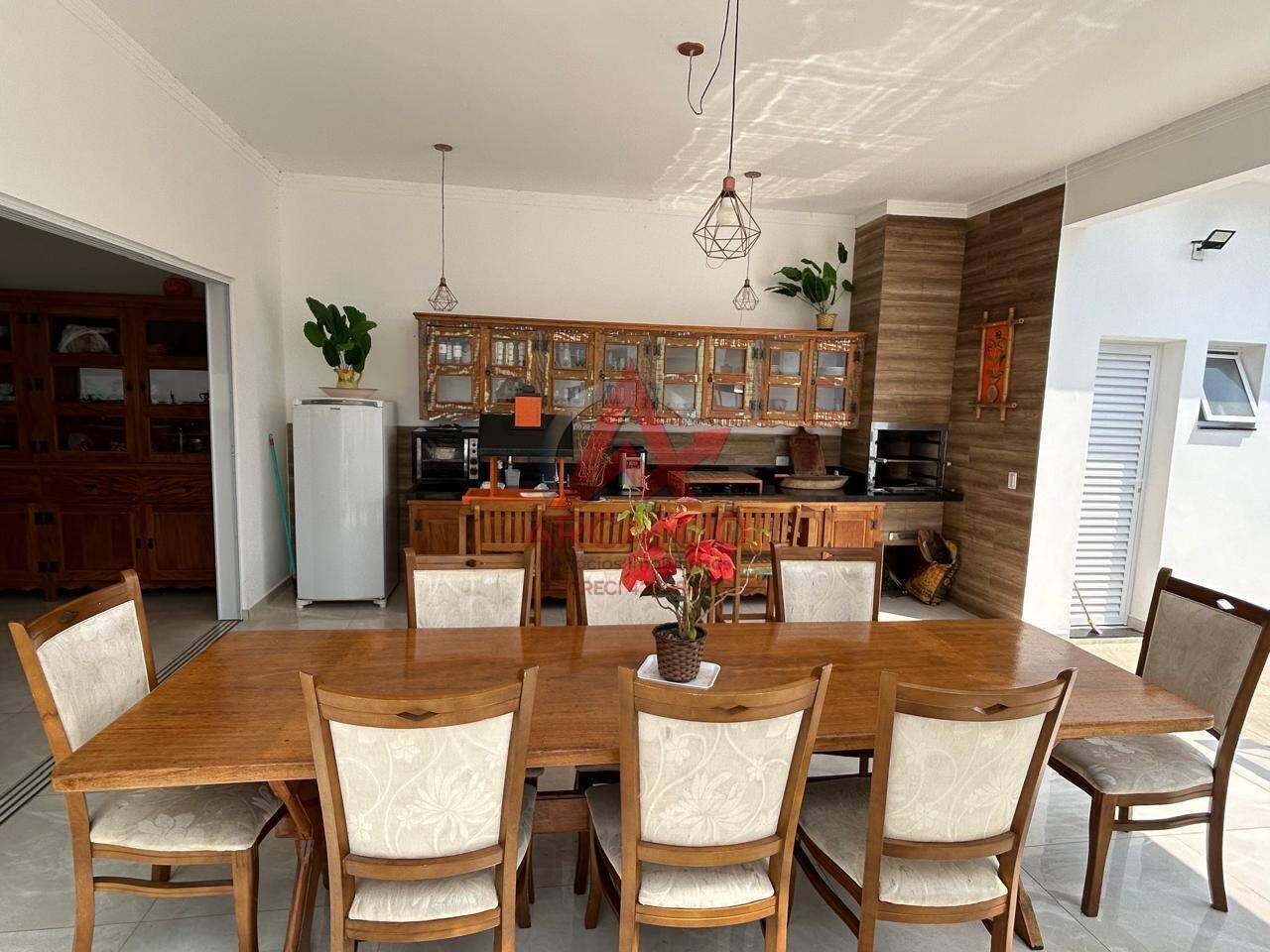 Casa, 4 quartos, 302 m² - Foto 32