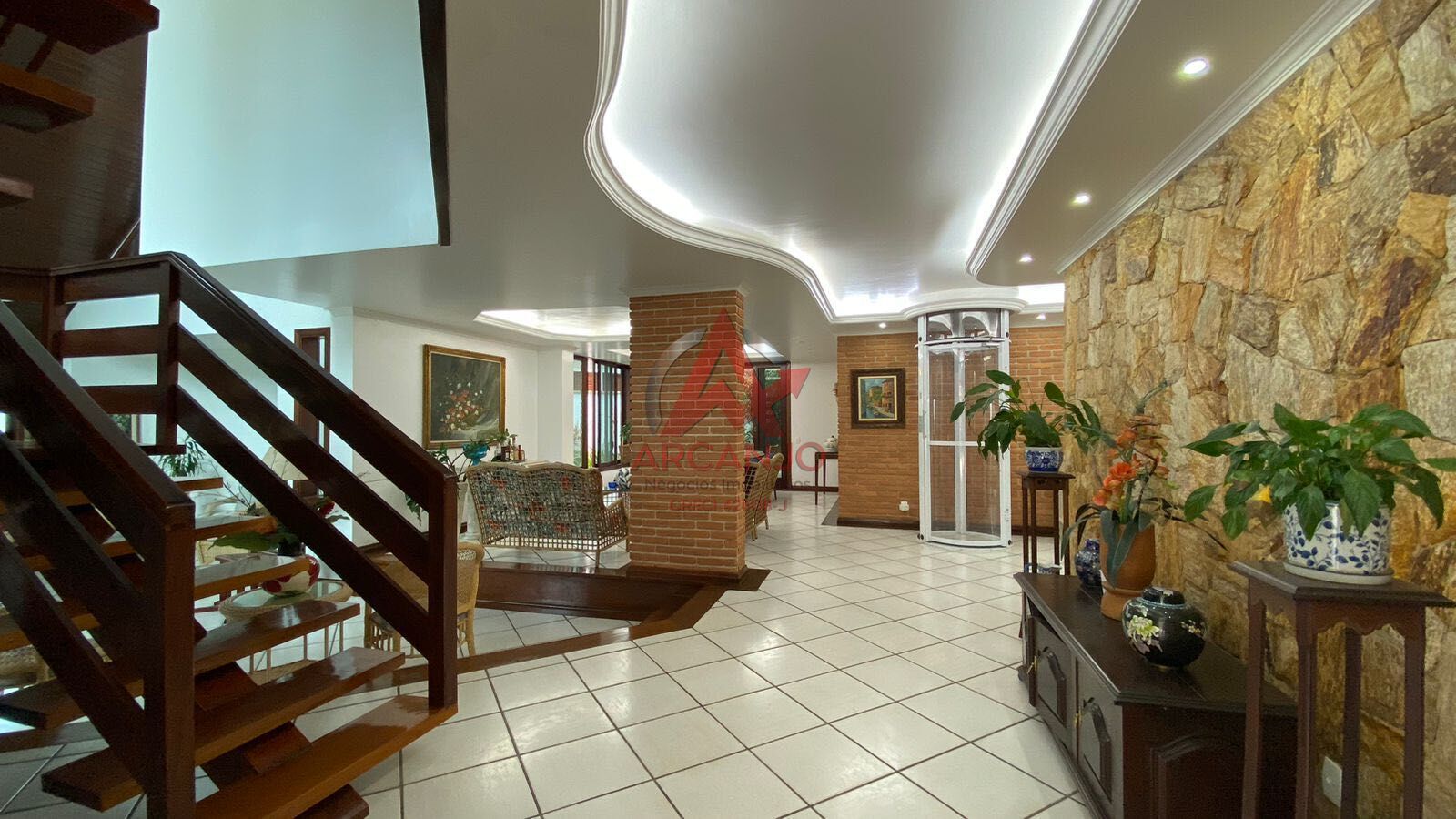 Casa, 7 quartos, 787 m² - Foto 1