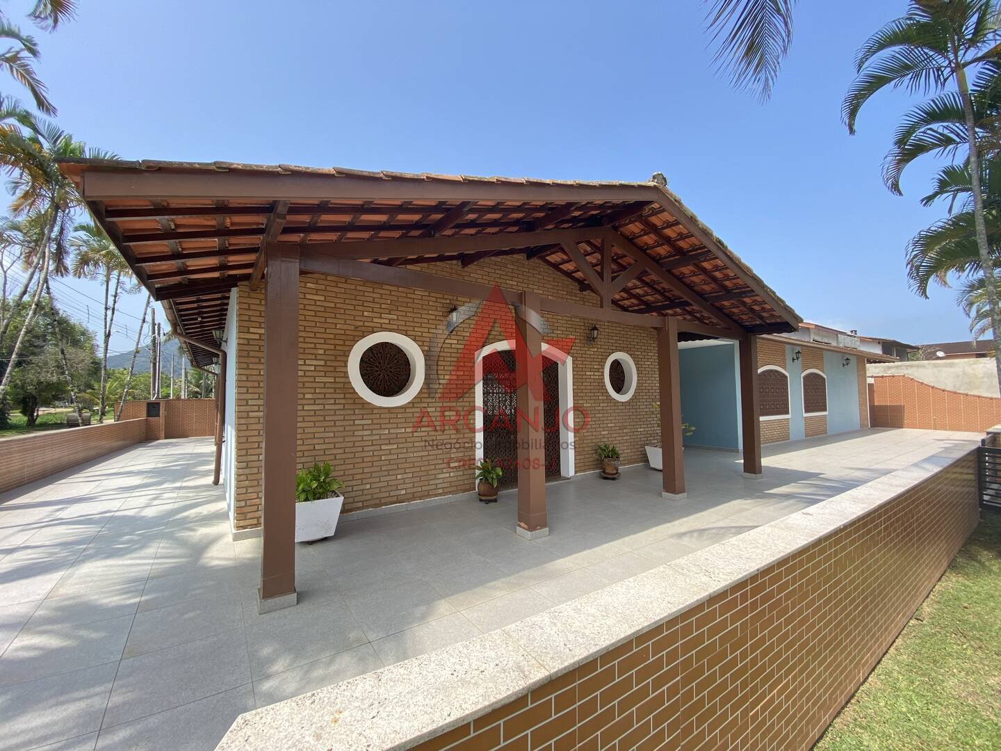 Casa, 6 quartos, 400 m² - Foto 1