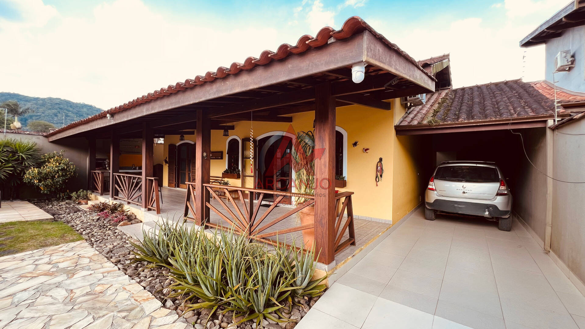 Casa, 3 quartos, 130 m² - Foto 1