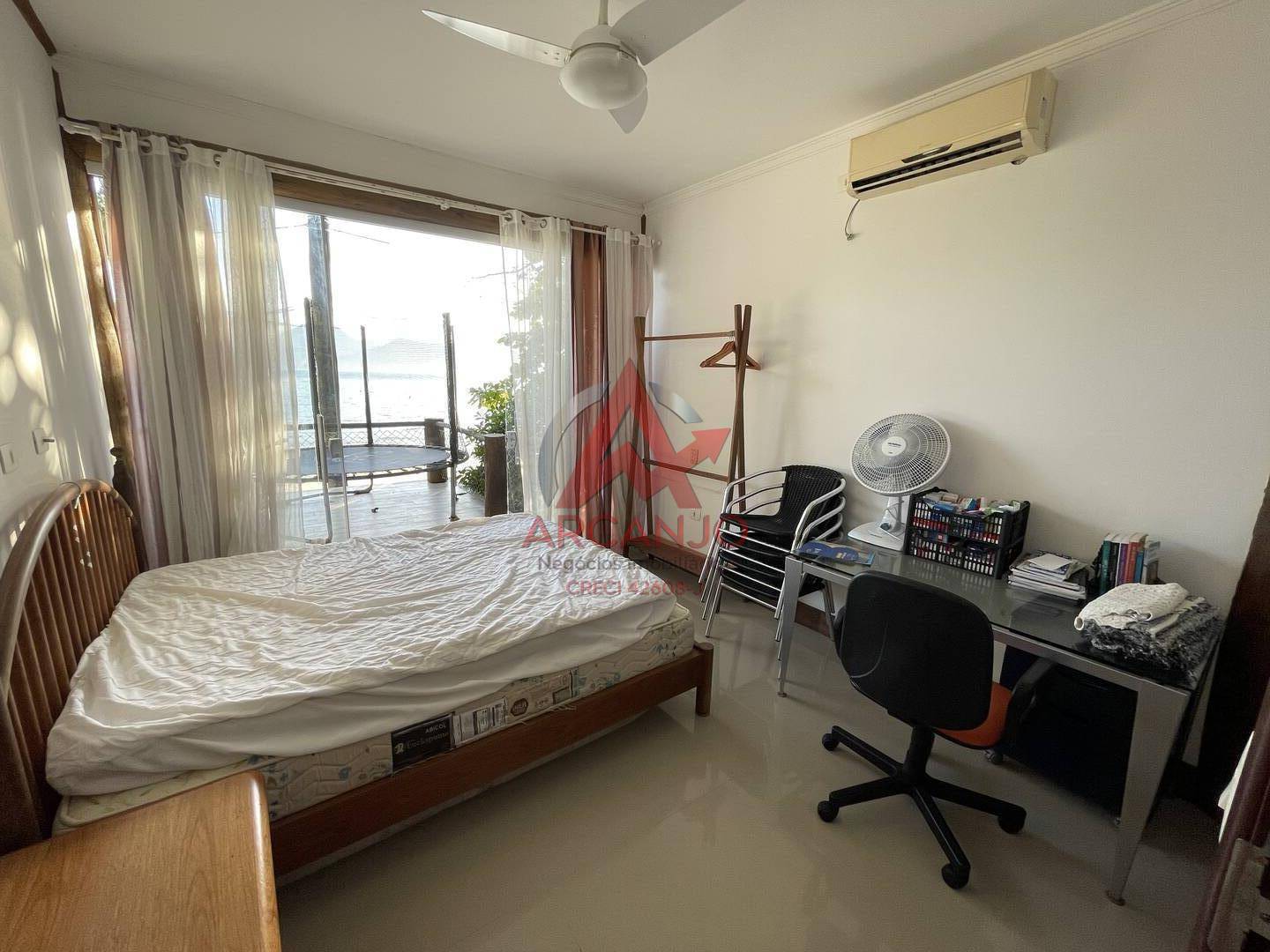 Casa, 3 quartos, 267 m² - Foto 28