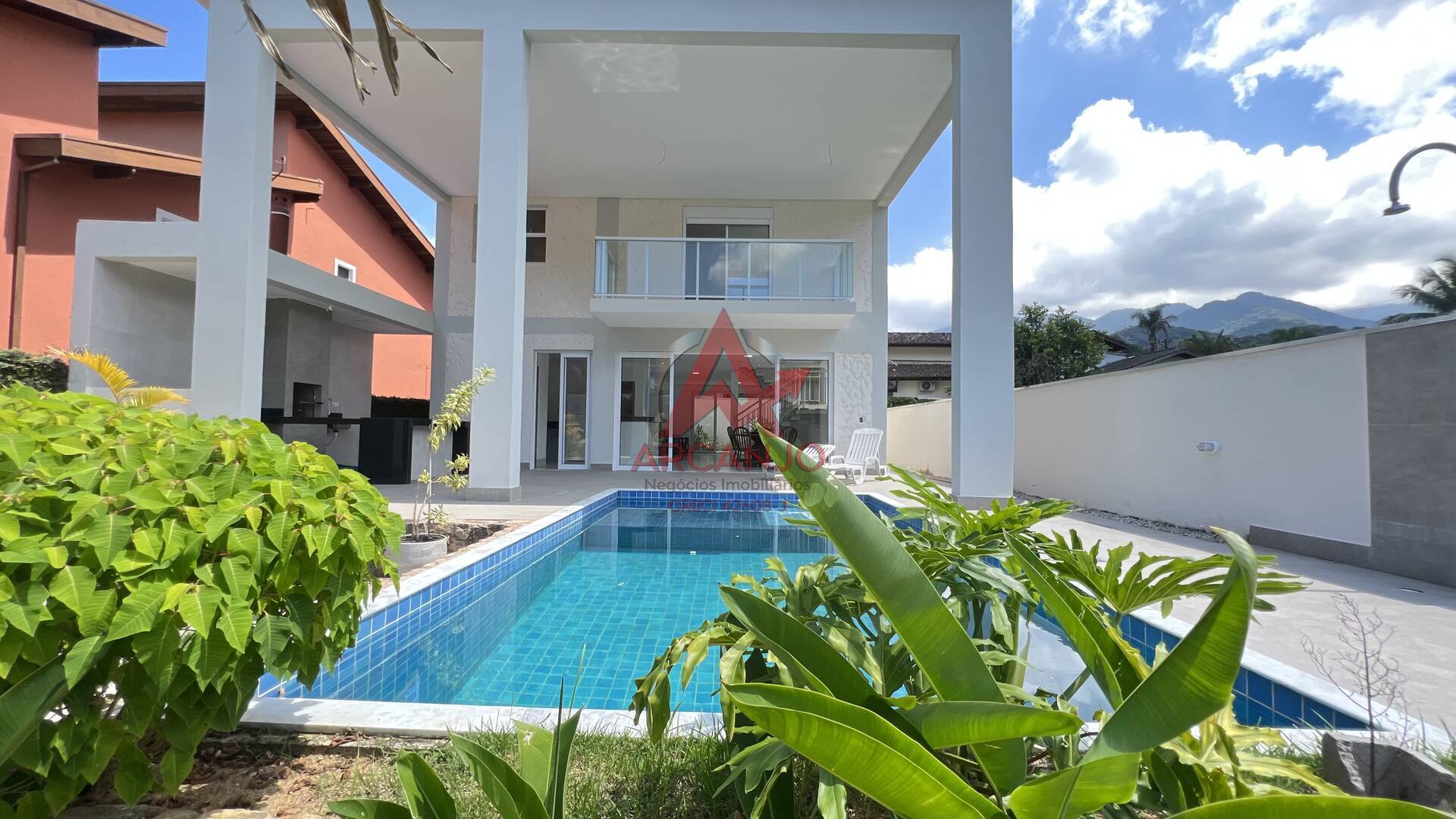 Sobrado, 4 quartos, 360 m² - Foto 2