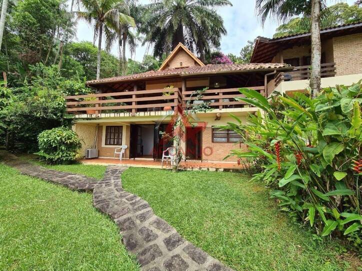 Casa, 5 quartos, 181 m² - Foto 1