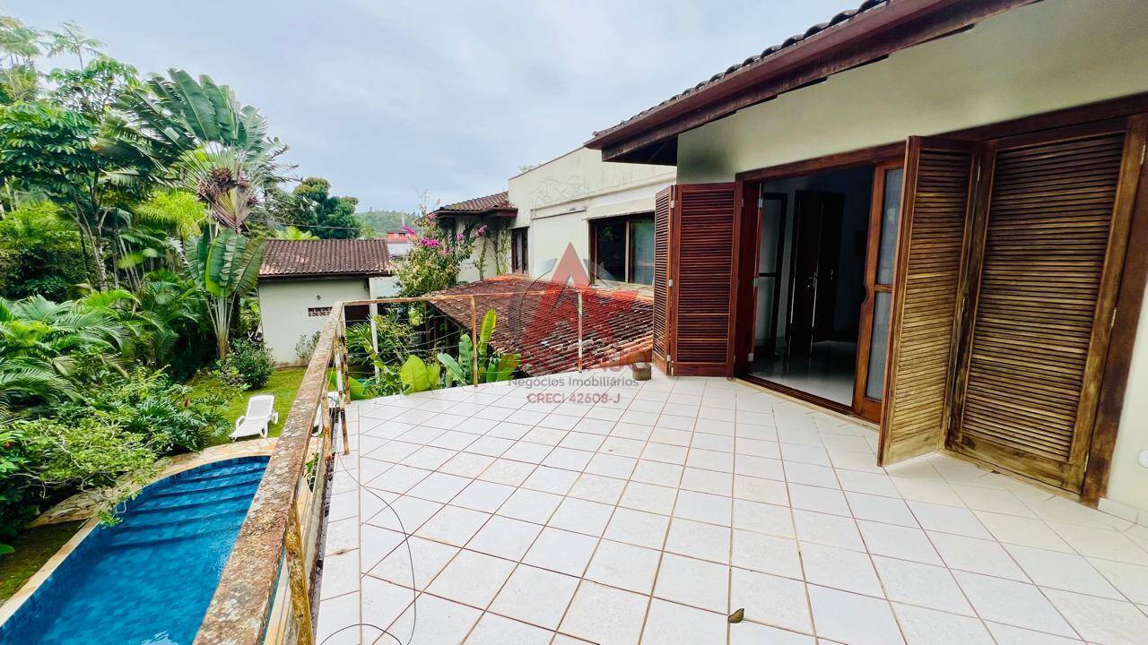 Casa, 5 quartos, 240 m² - Foto 34