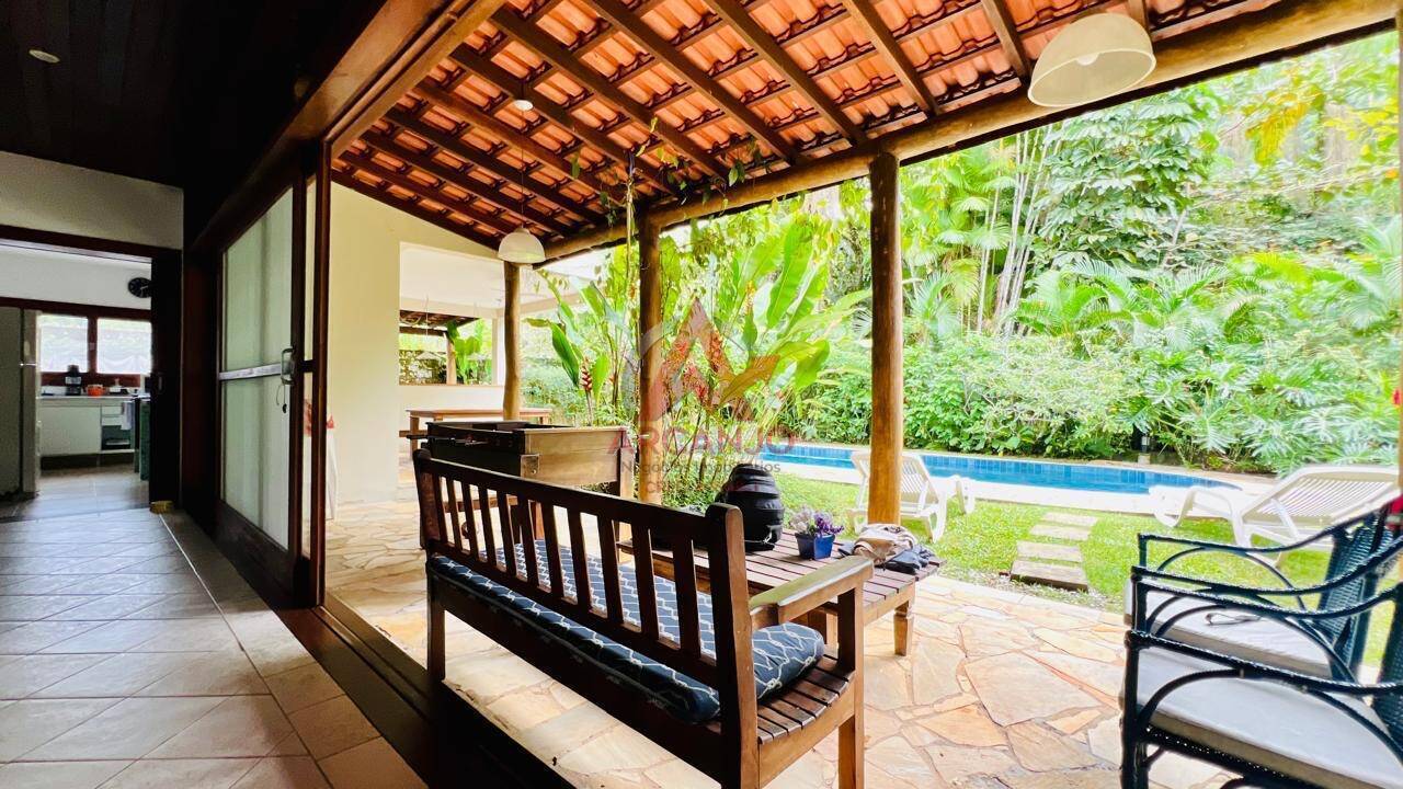 Casa, 5 quartos, 240 m² - Foto 31