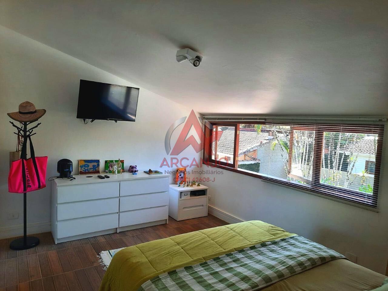 Casa, 5 quartos, 215 m² - Foto 9