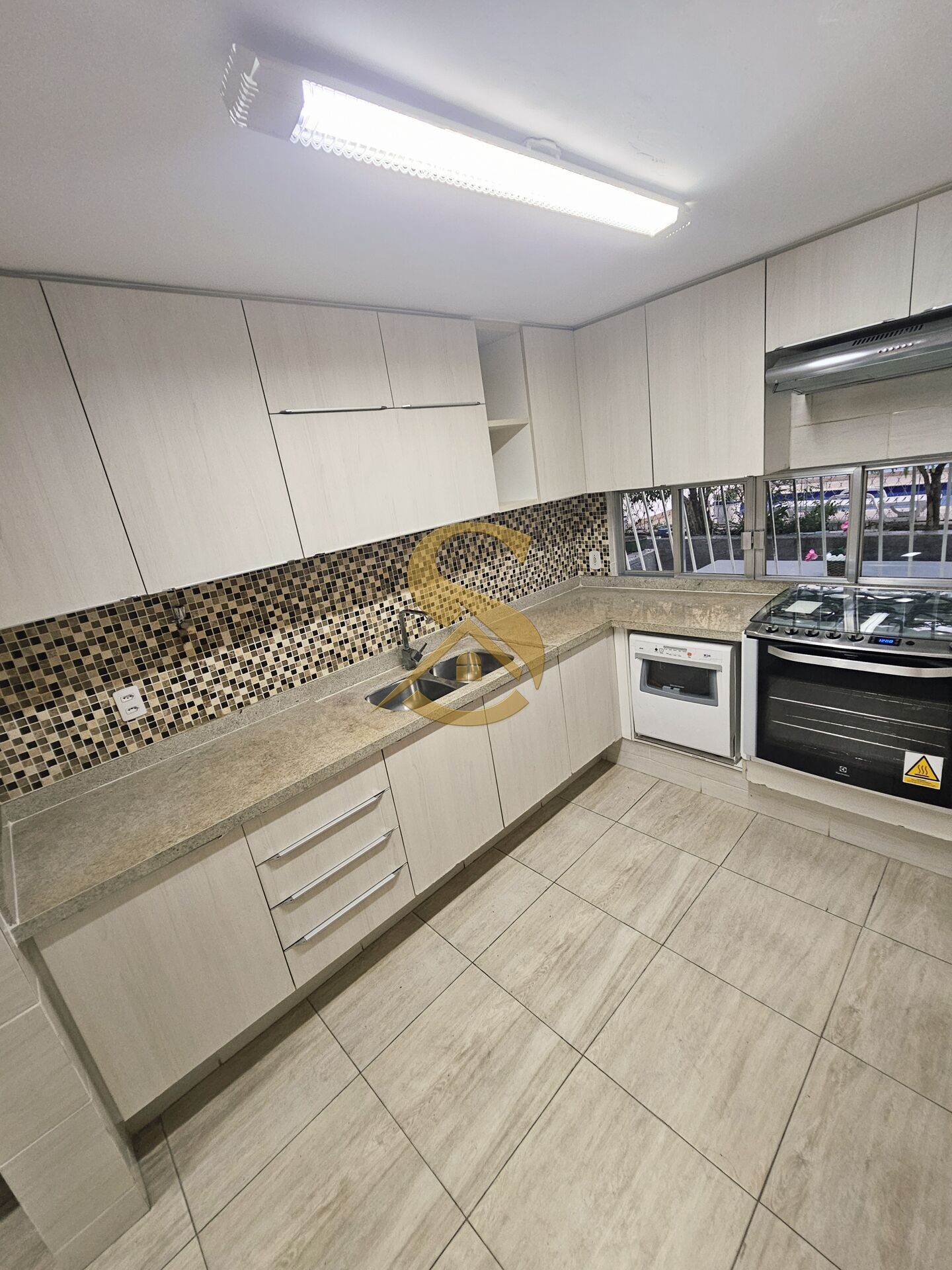 Casa, 3 quartos, 229 m² - Foto 21