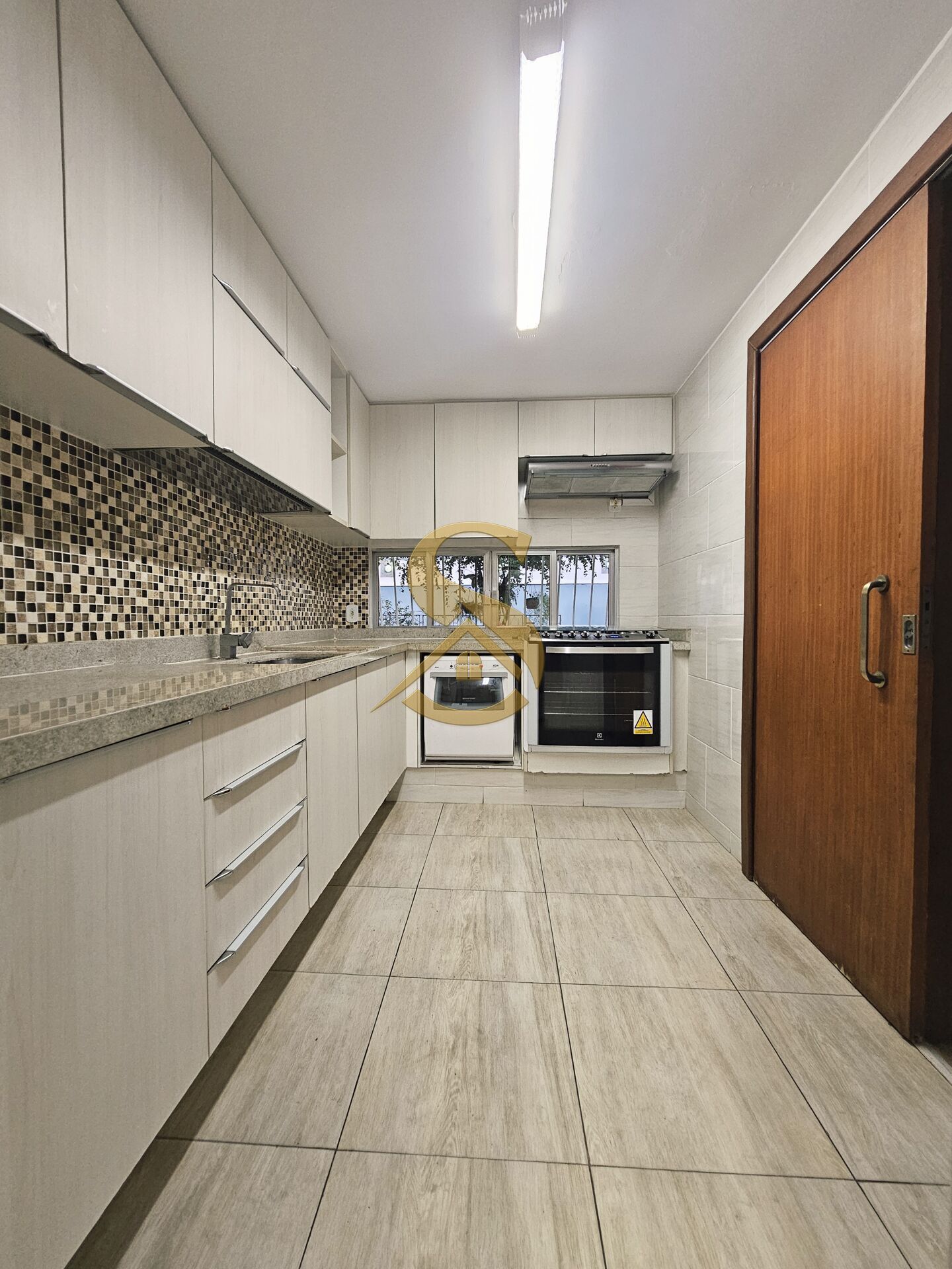 Casa, 3 quartos, 229 m² - Foto 20