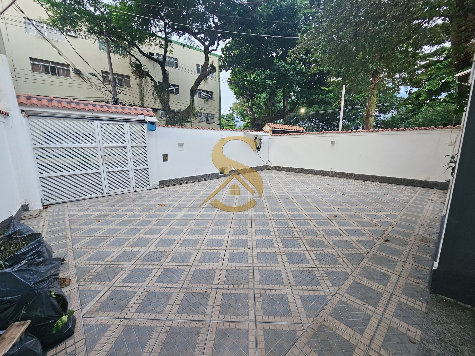 Casa, 3 quartos, 229 m² - Foto 3